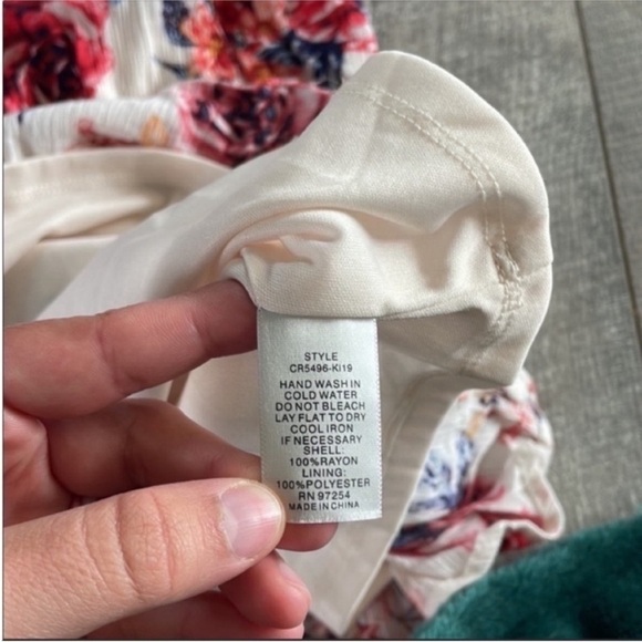 Nordstrom Size Medium Floral Summer Dress. - Picture 6 of 8